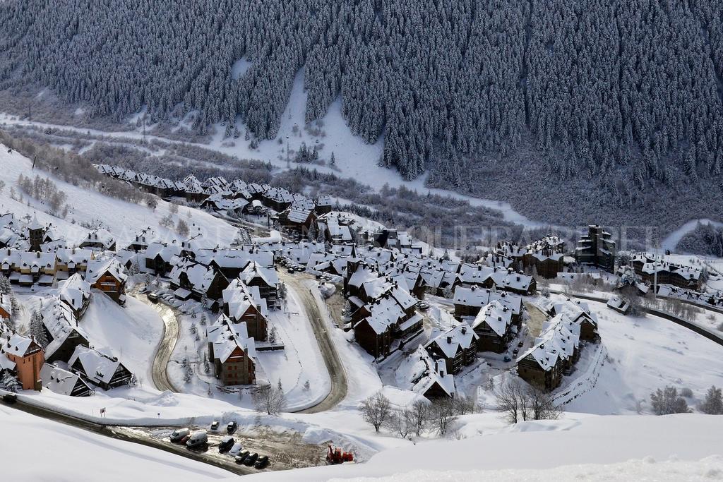 Apartarent La Pleta Y Nin Cota 1700 Baqueira Beret Luaran gambar