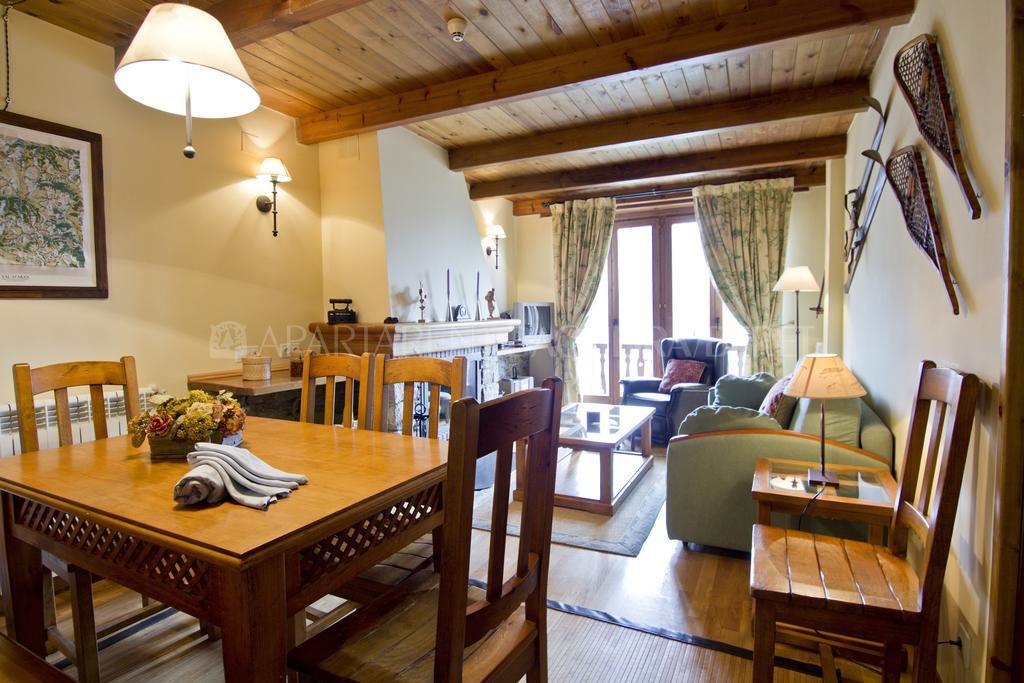Apartarent La Pleta Y Nin Cota 1700 Baqueira Beret Luaran gambar