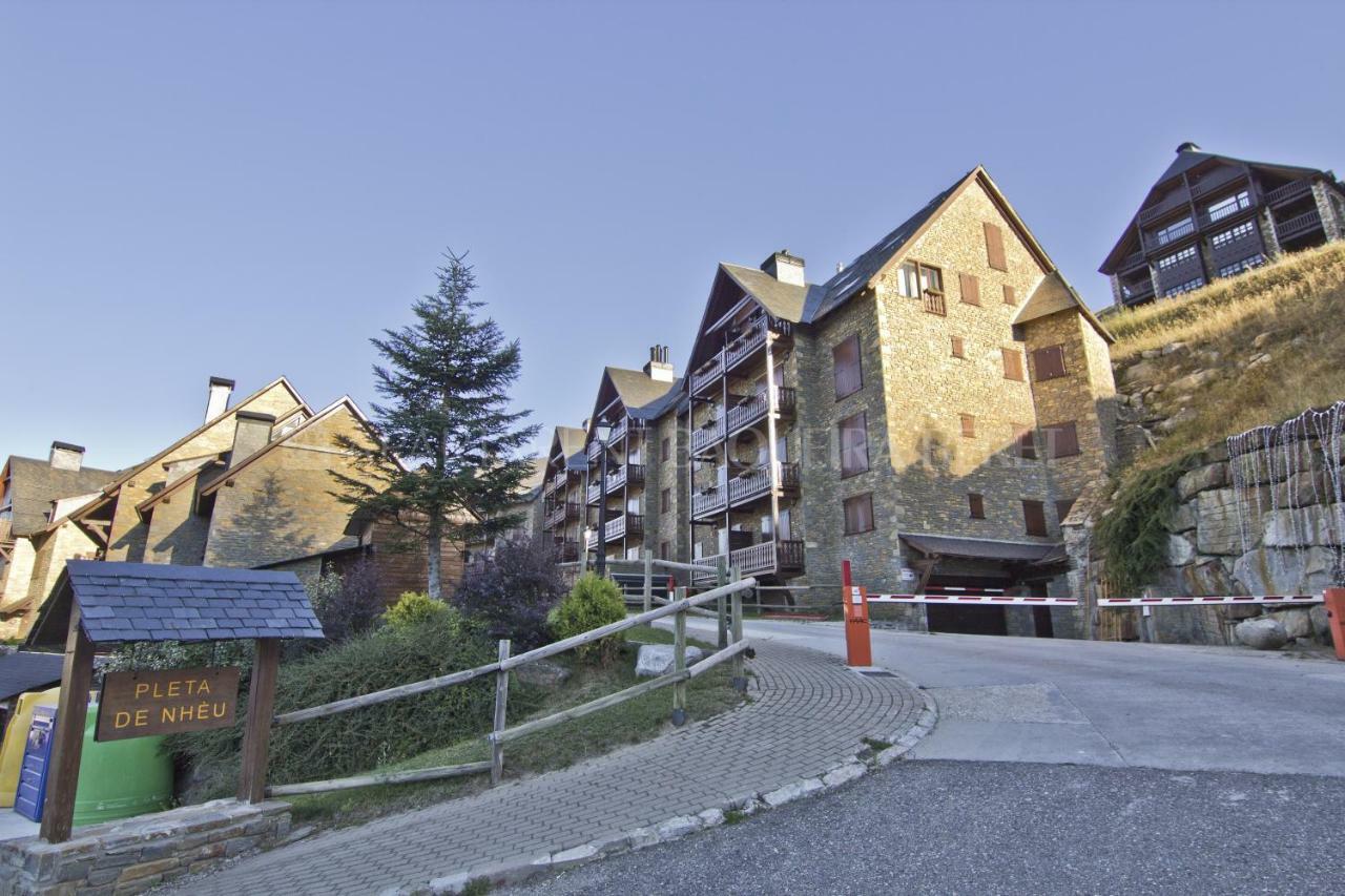 Apartarent La Pleta Y Nin Cota 1700 Baqueira Beret Luaran gambar